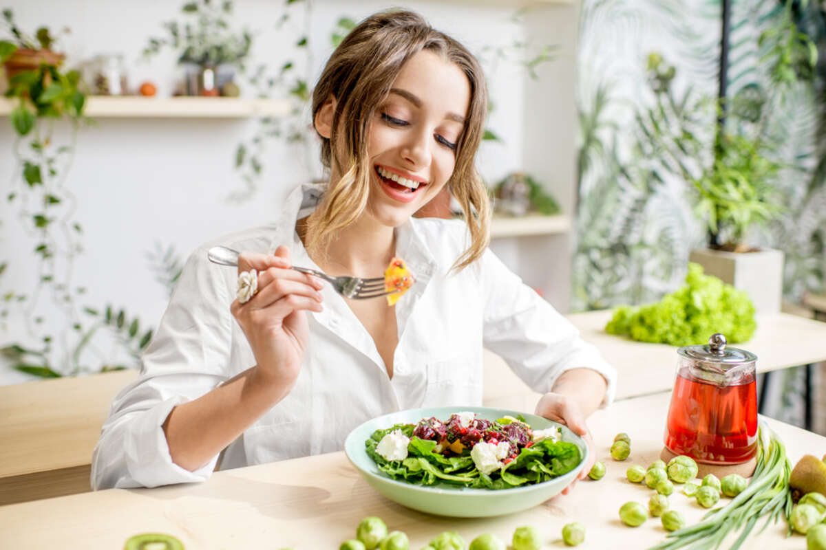 how long after a dental cleaning can you eat